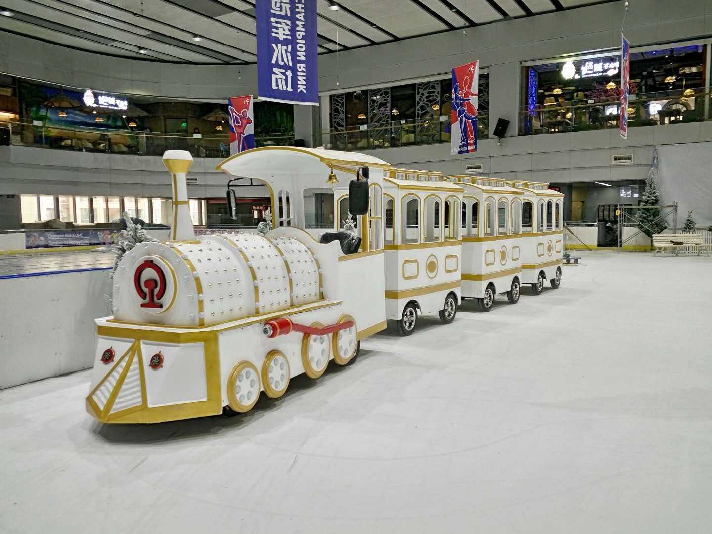 东河镇景区小火车